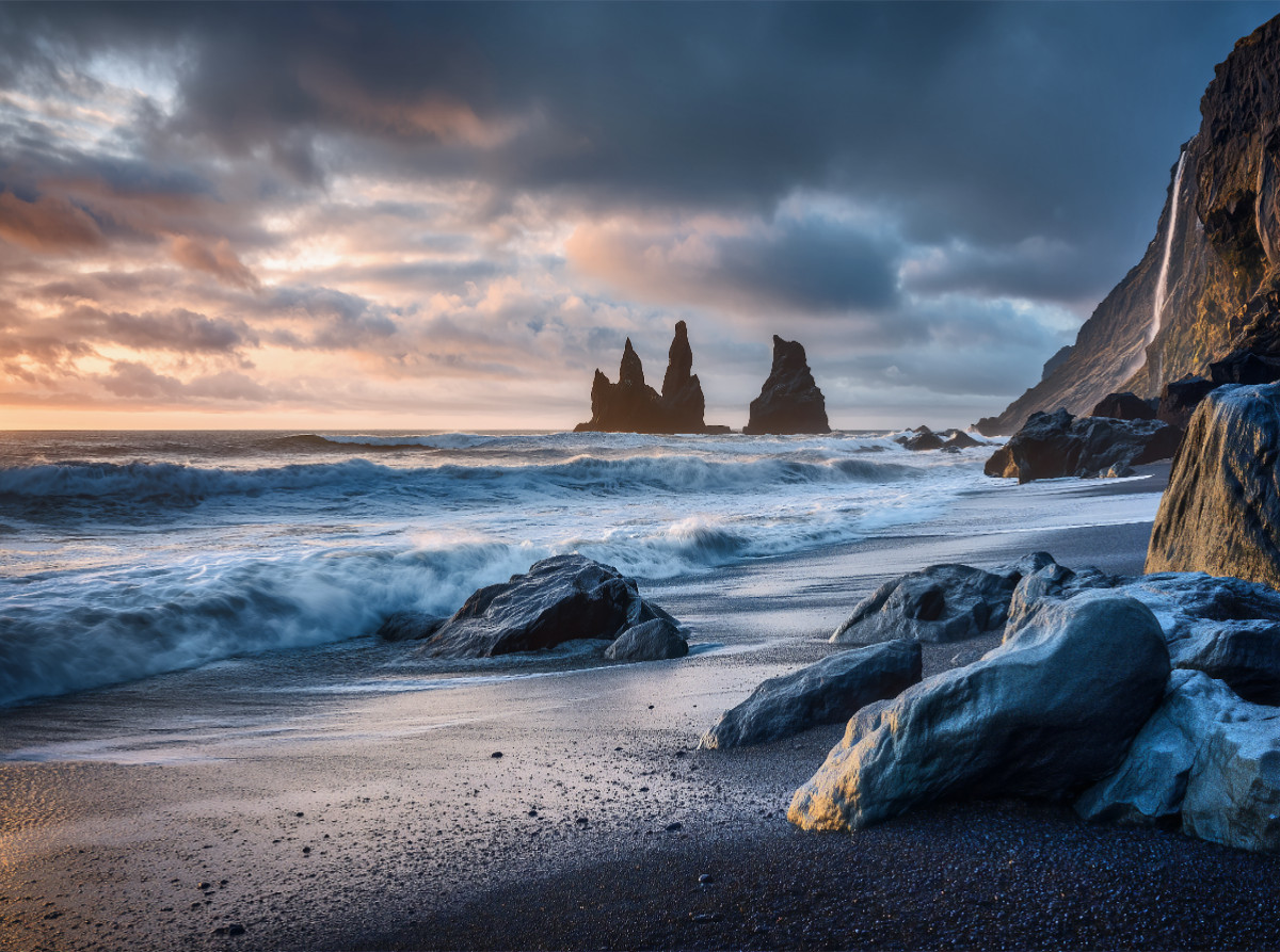 Island – Reynisfjara