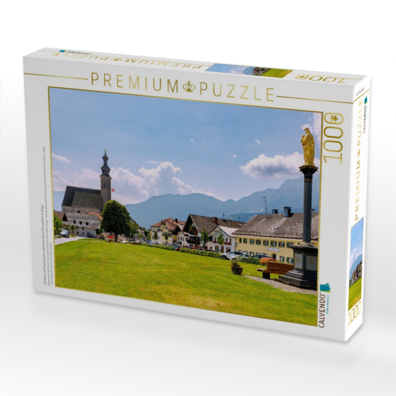 Dorfplatz mit Mariensäule und Kirche Mariä Himmelfahrt in Anger