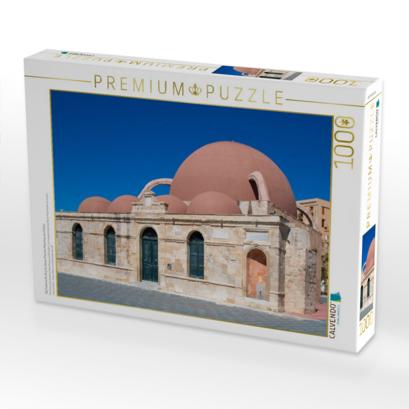 Die historische Küçük Hasan Pascha Moschee am Hafen