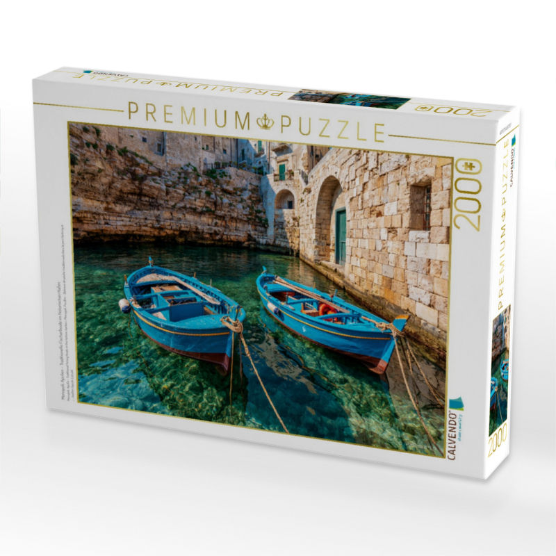 Monopoli, Apulien – Traditionelle Fischerboote im historischen Hafen