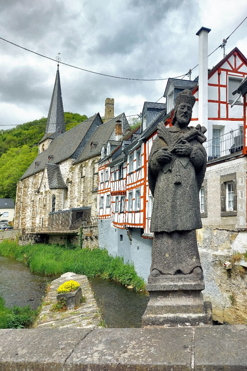 Johannes Nepomuk, der Brückenheilige in Monreal