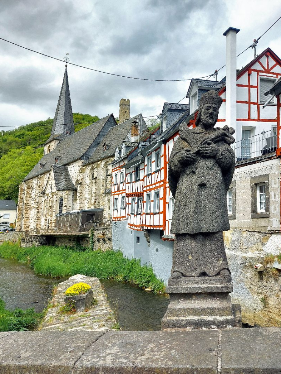 Johannes Nepomuk, der Brückenheilige in Monreal