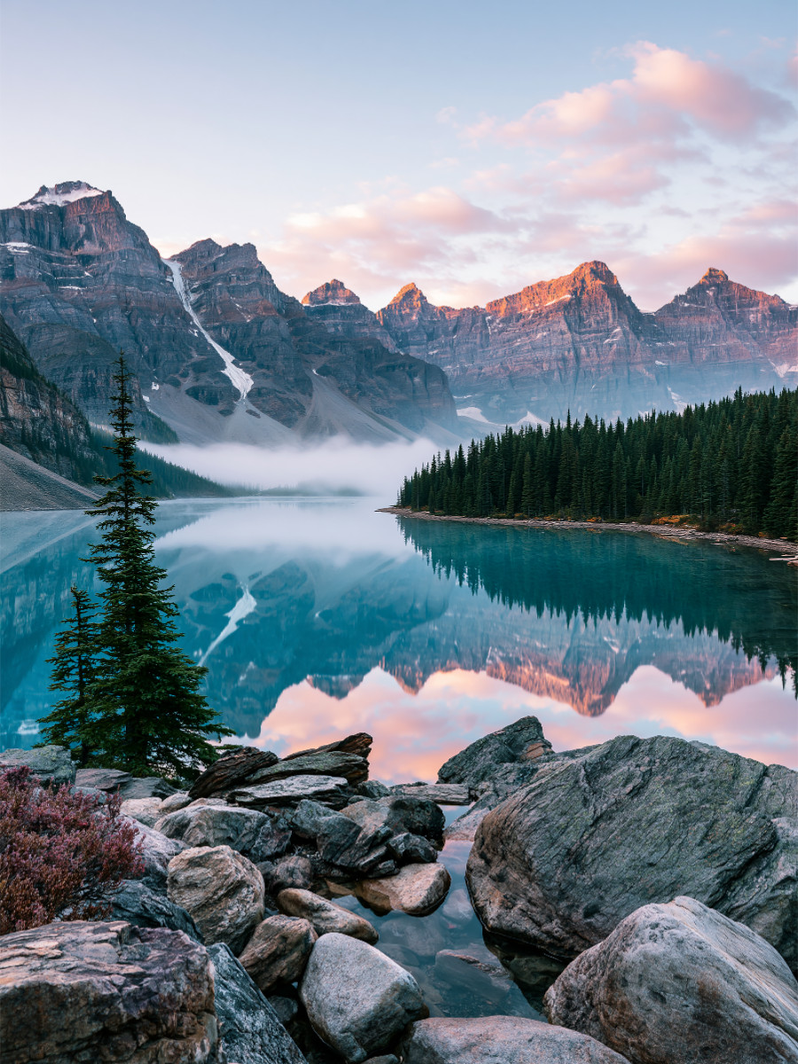 Moraine Lake, Kanada – Sonnenaufgang Spiegelung