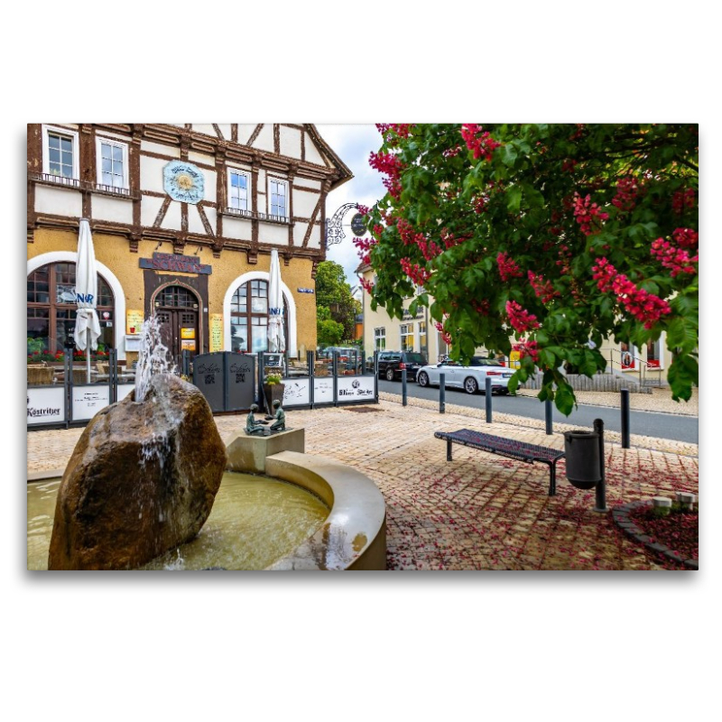 Rote Kastanien am Brunnen 'Spielende Kinder'