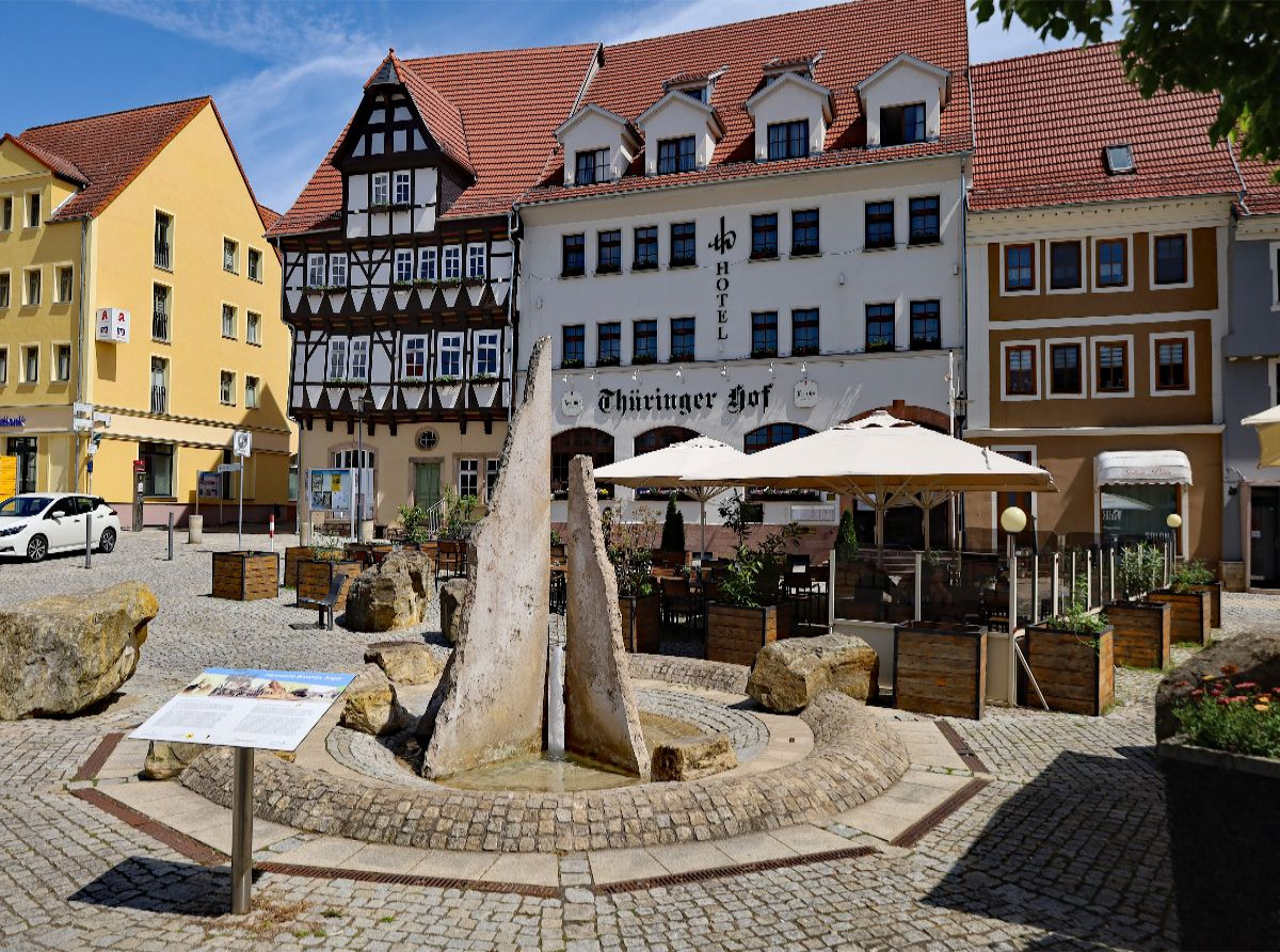 Der Wilhelm Hermanns Brunnen auf dem Anger