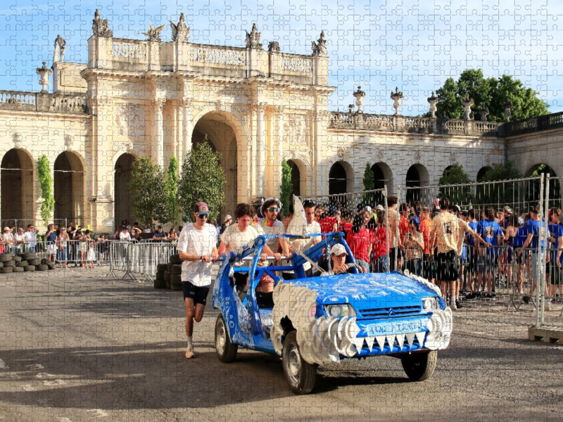 Nancy, 24-Stunden-Rennen auf dem Place de la Carrière mit selbstgebauten Wagen