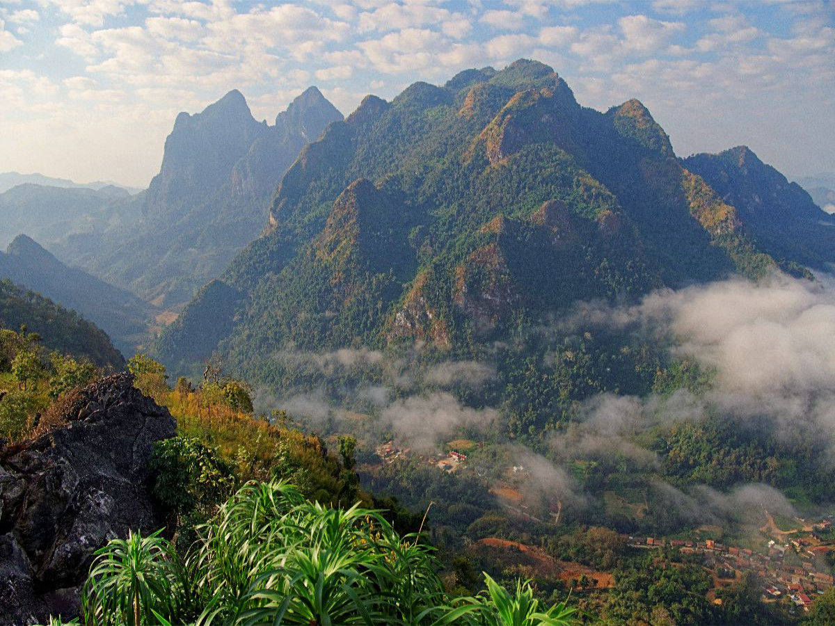 Nong Khiaw
