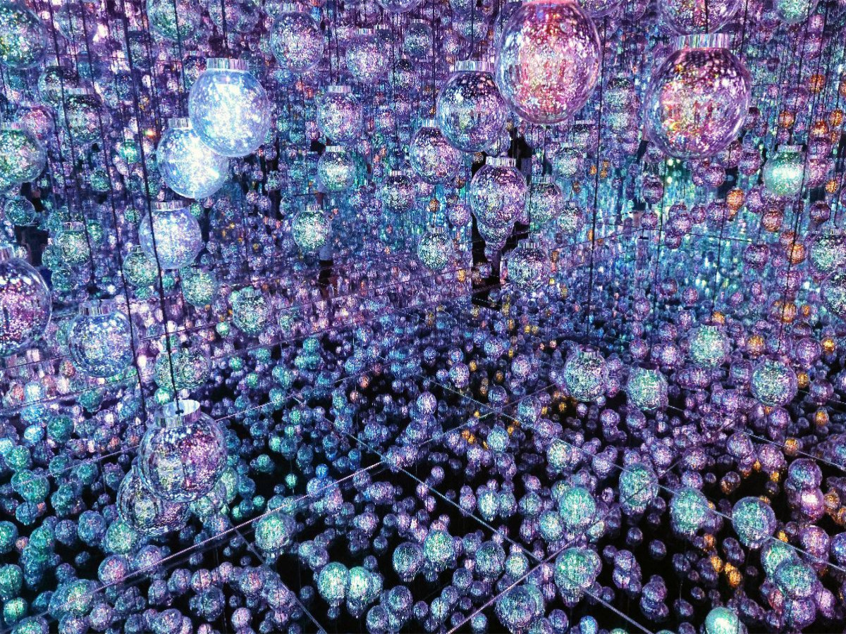 Raum im teamLab Borderless