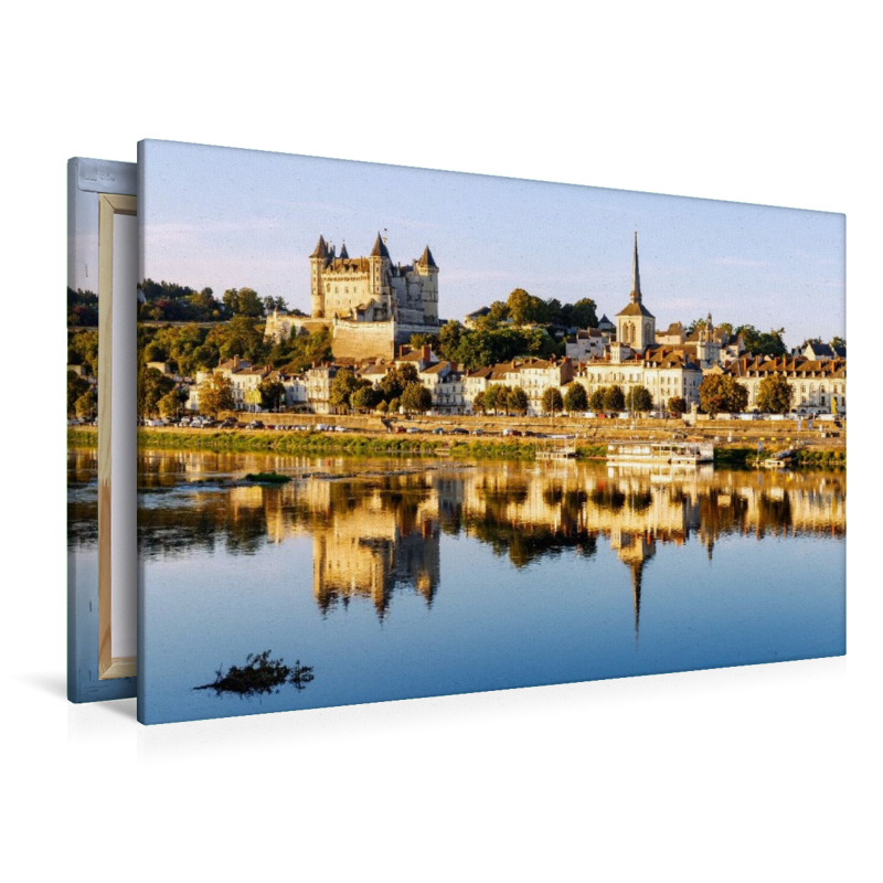 Saumur: Stadtansicht mit Château du Saumur und Kirche Saint-Pierre