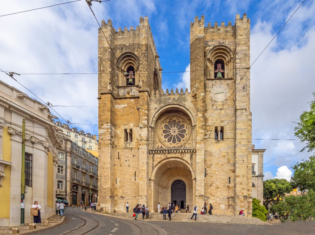 Lissabons älteste Kirche im Herzen der Alfama