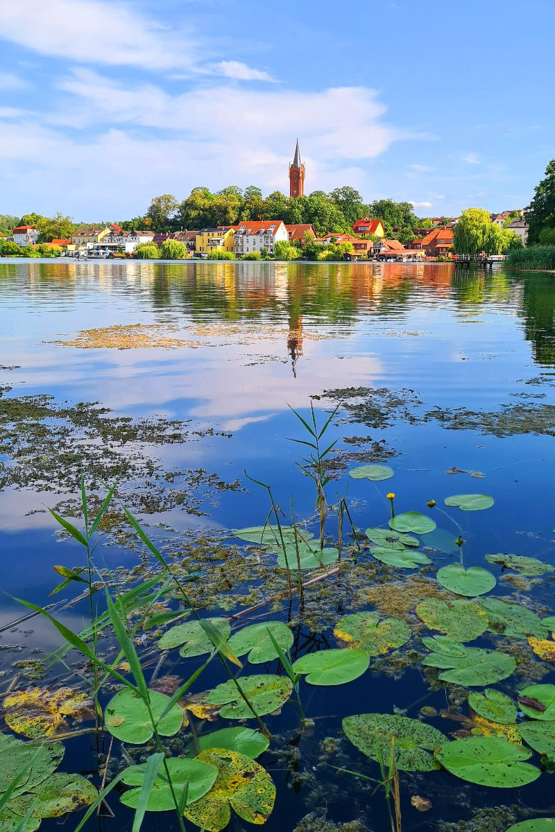 Stadtkirche in Feldberger Seenlandschaft