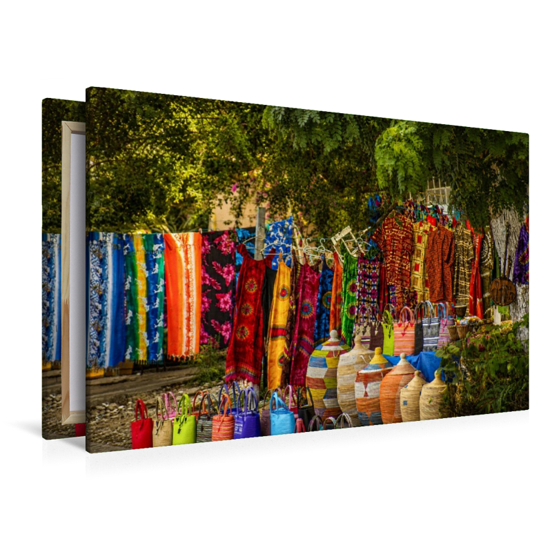 Kunsthandwerk und Stoffe – Bunter Markt im Senegal