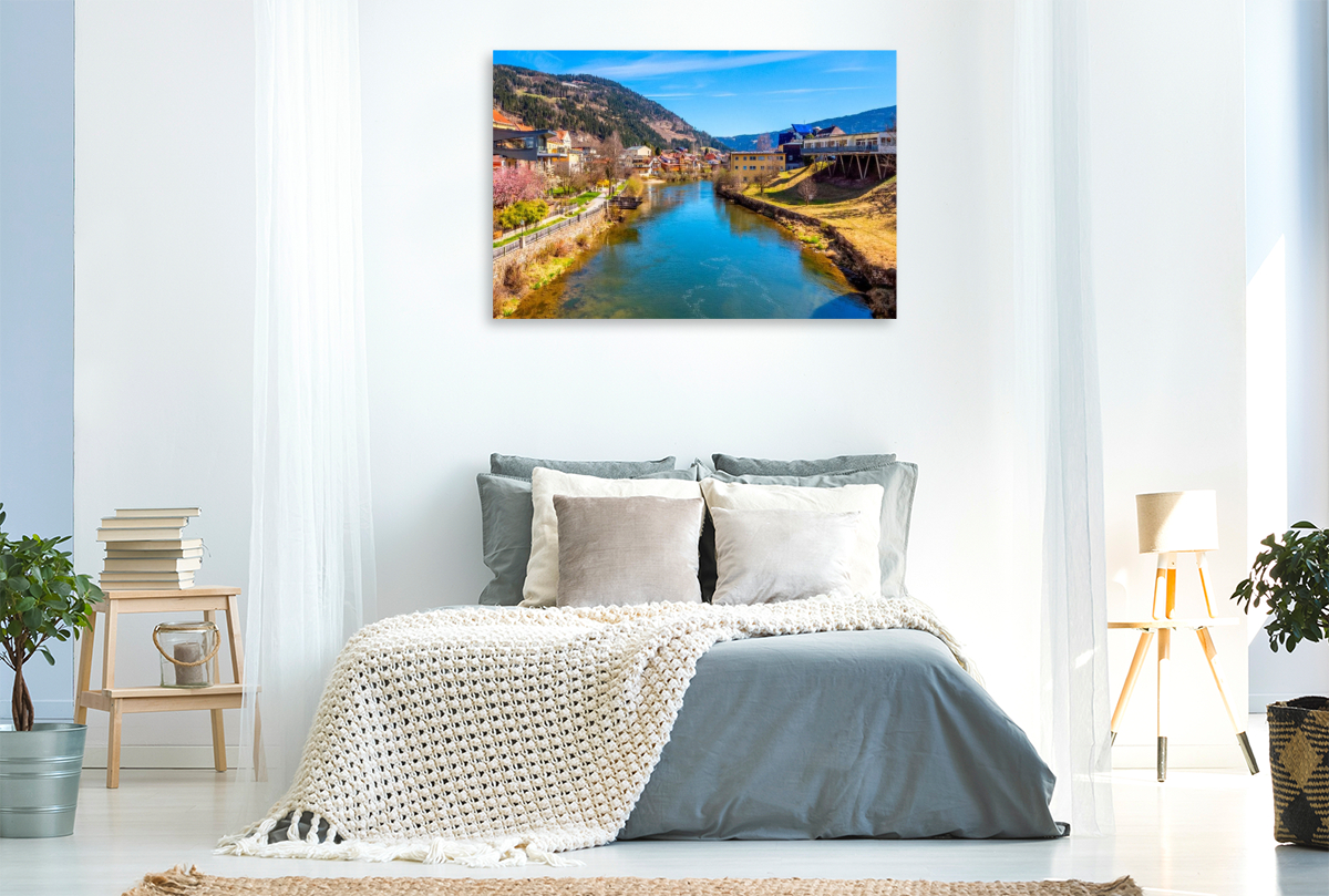 Die Mur und der Blick zur Stolzalpe