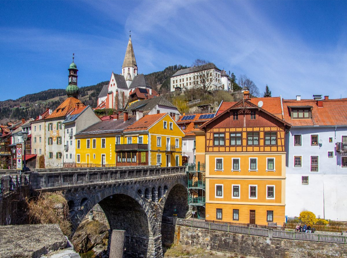 Die Bahnhofsbrücke in der Altstadt