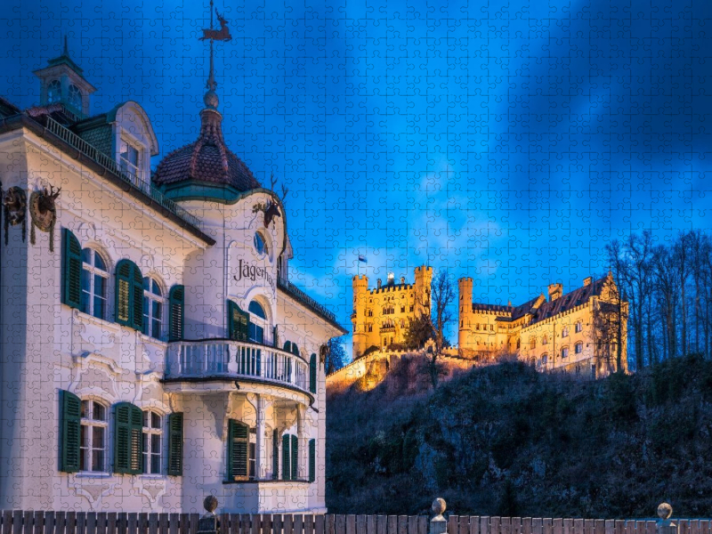 Jägerhaus und Schloss Hohenschwangau zur blauen Stunde