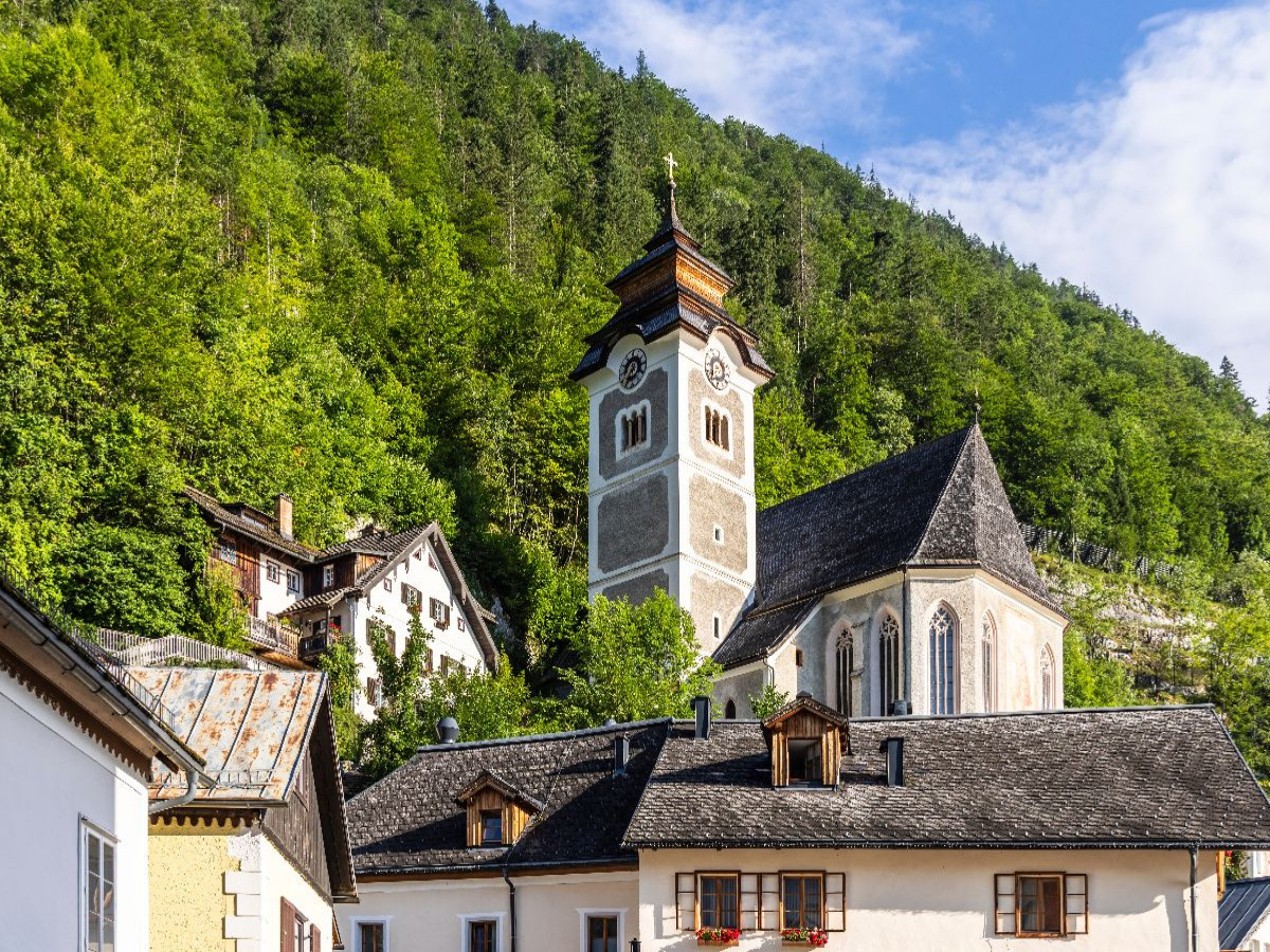Katholische Pfarrkirche Mariä Himmelfahrt in Hallstatt