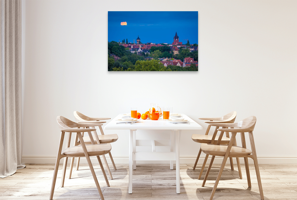 Vollmond über Wasserturm Nord und Pauluskirche