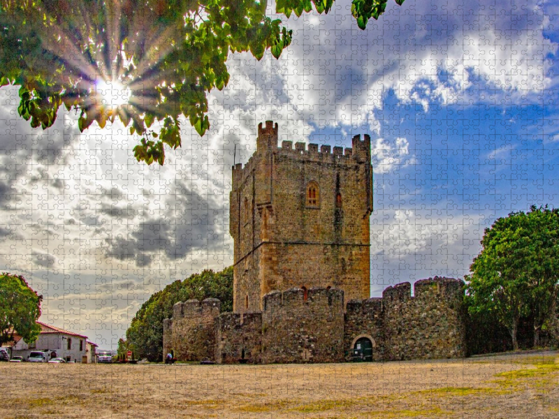 Ein Sonnenstern am Torre de Menagem