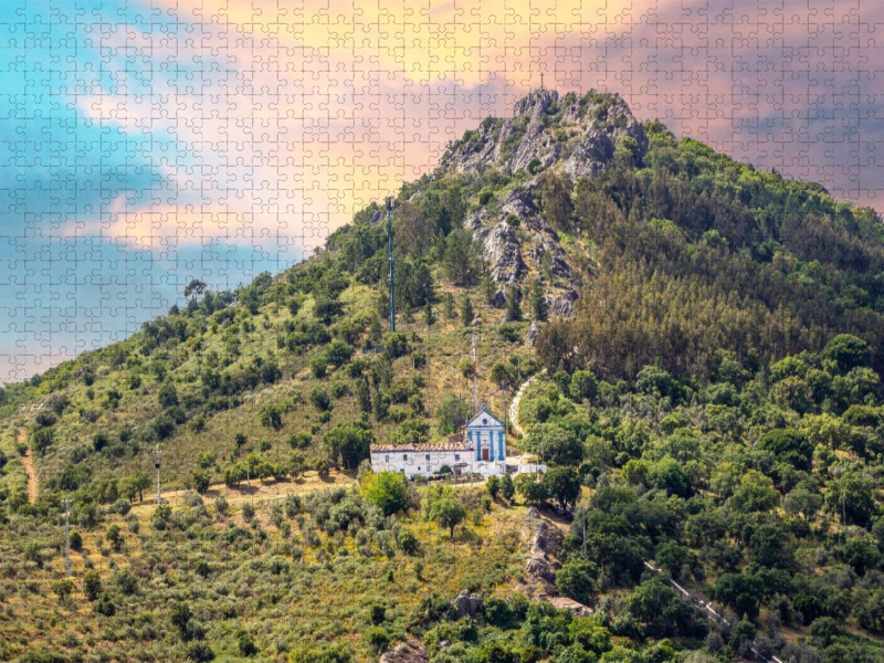 Die Wallfahrtskapelle der Penha hoch über dem Alentejo