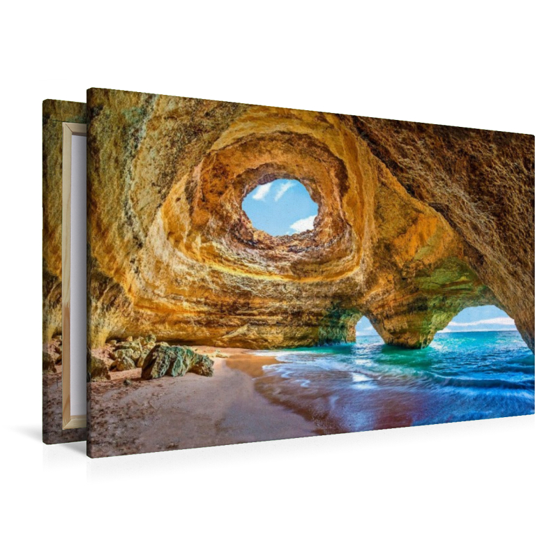 Die Höhle Algar de Benagil an der Algarve