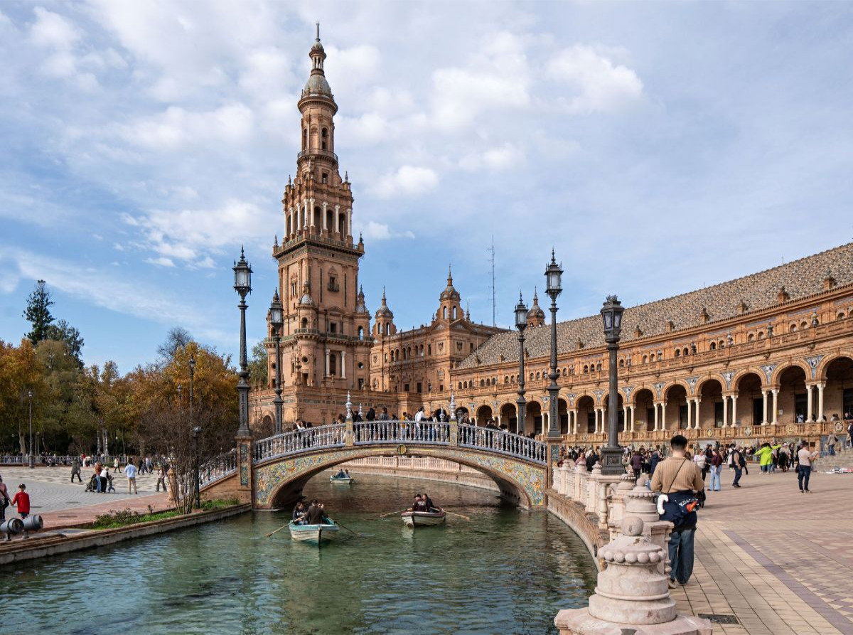 Plaza de Espana mit Kanal
