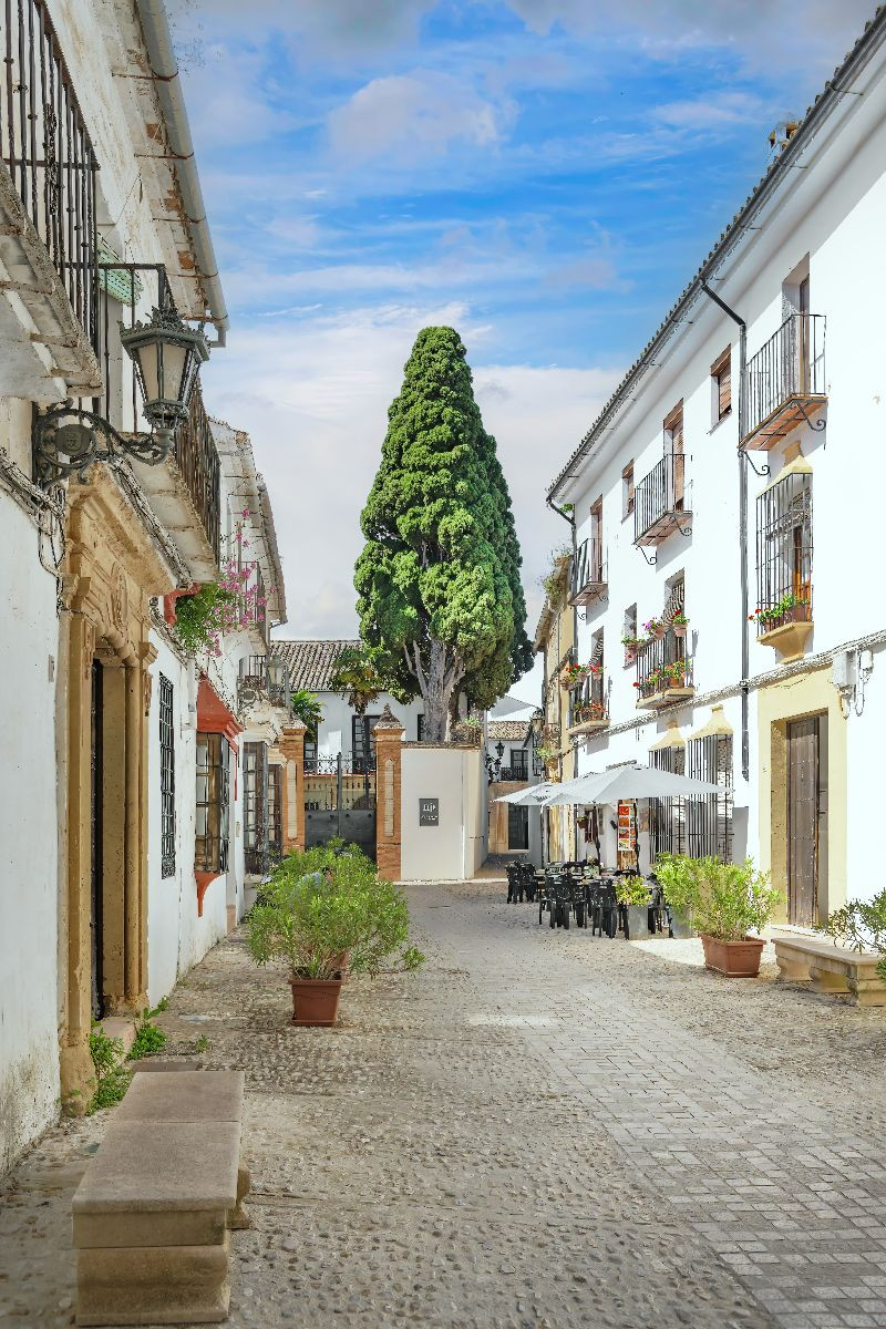 Eine ruhige Seitengasse in Ronda.