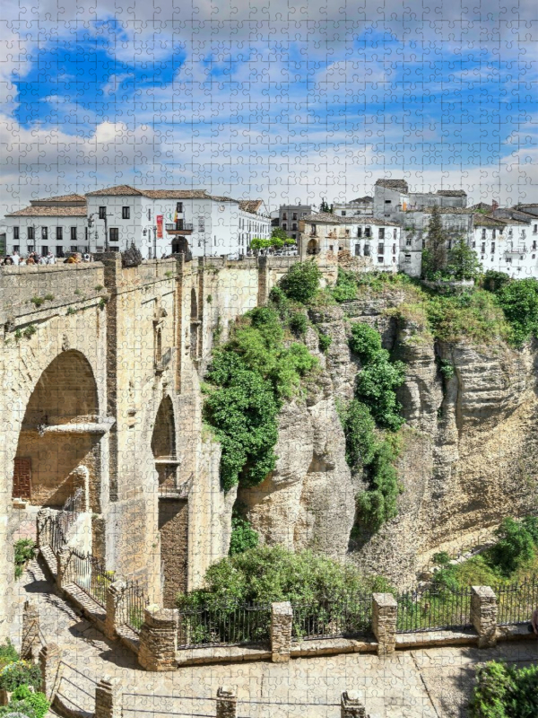 Der Ponte Nueva mit Blick auf den gegenüberliegenden Stadtteil.