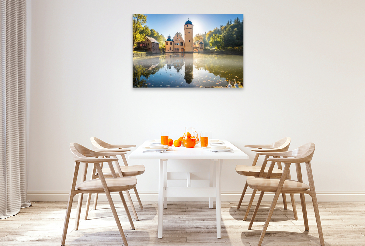 Morgenstimmung im Herbst am Schloss Mespelbrunn