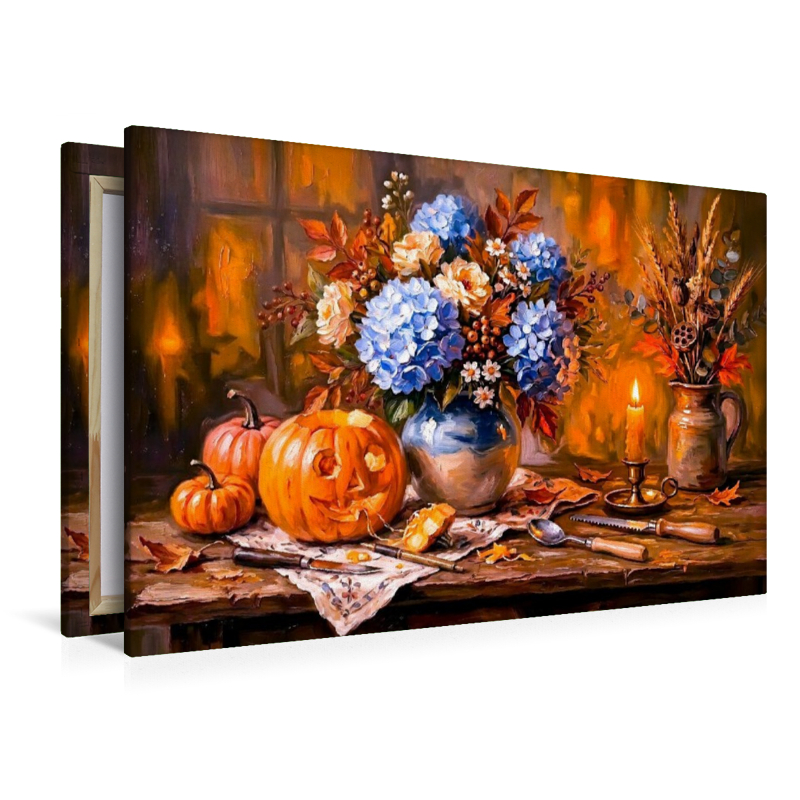 Herbstmotiv mit Hortensien und geschnitztem Kürbis im Kerzenschein