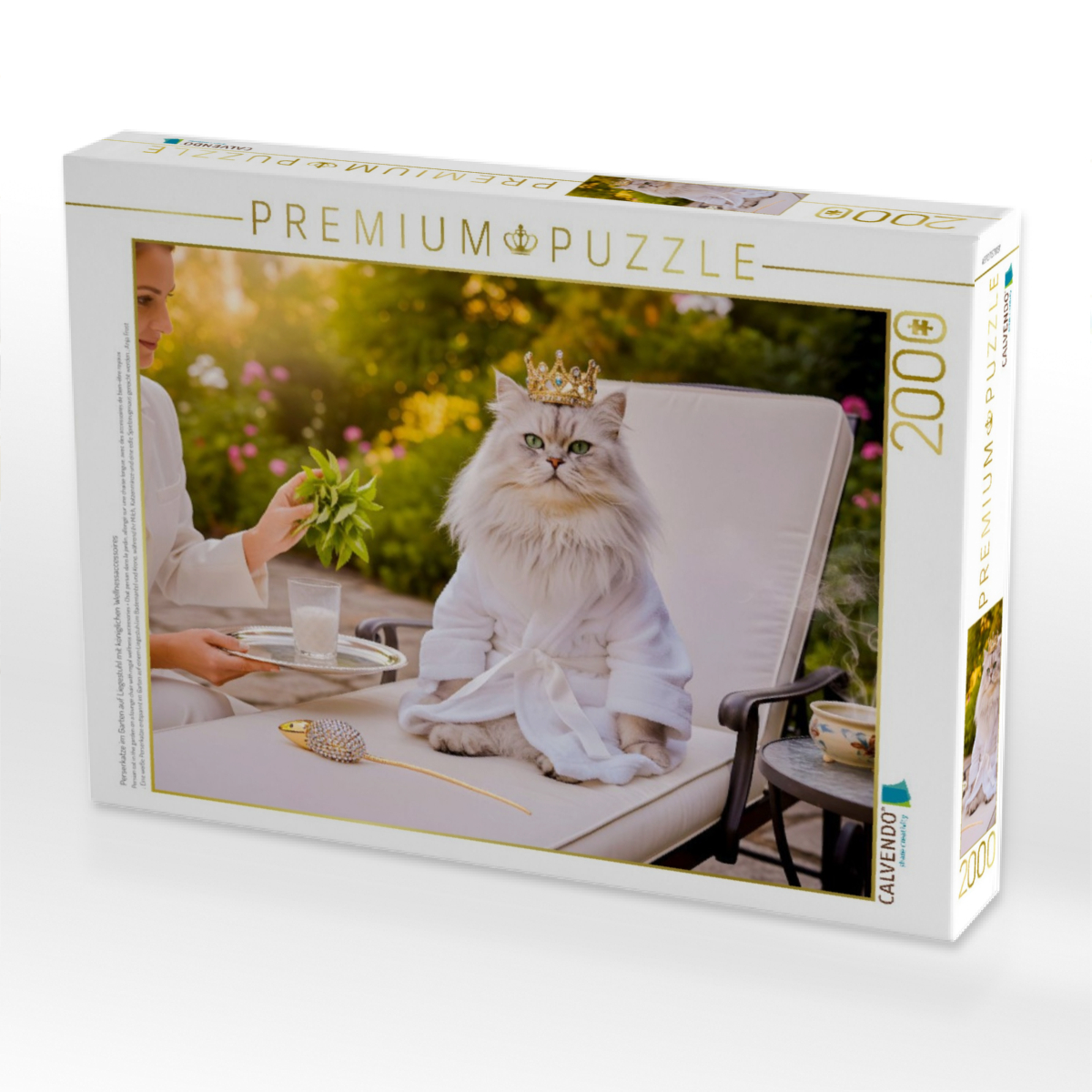 Perserkatze im Garten auf Liegestuhl mit königlichen Wellnessaccessoires