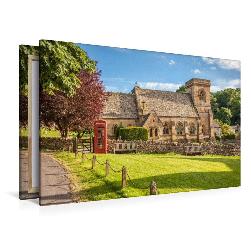Kirchplatz im Dorf Snowshill, Cotswolds, Gloucestershire, England