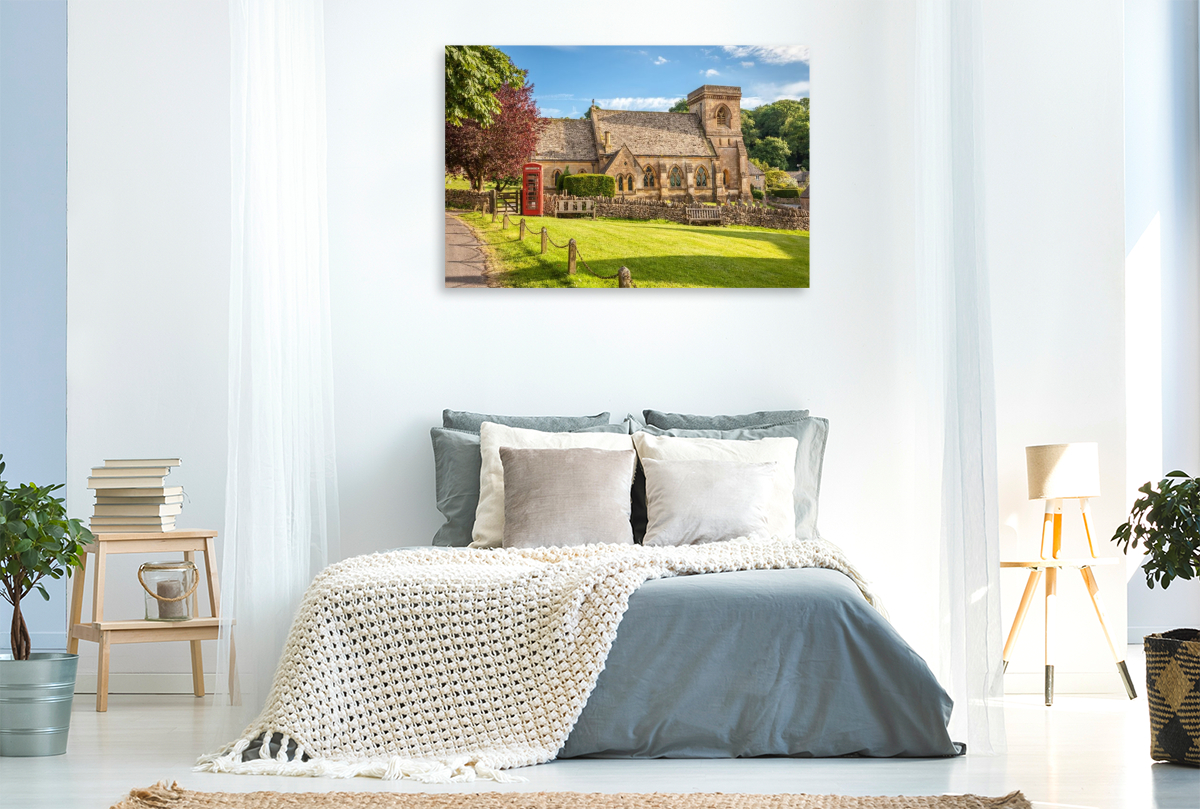 Kirchplatz im Dorf Snowshill, Cotswolds, Gloucestershire, England