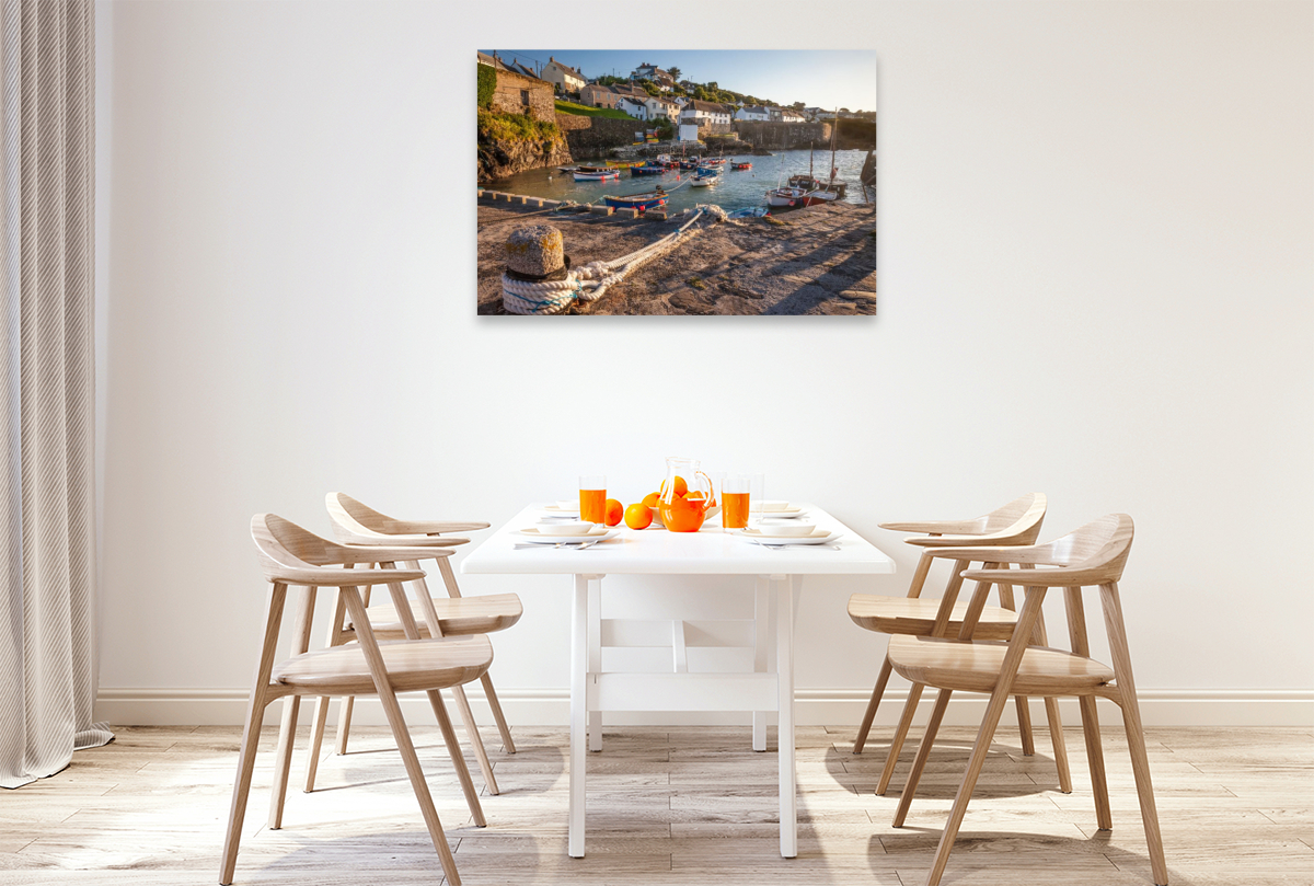Der kleine Hafen von Coverack, Lizard Peninsula, Cornwall, England
