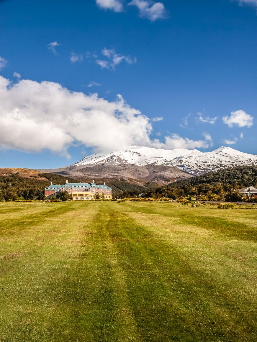 Hotel Chateau Tongariro im Tongariro Nationalpark, North Island, Neuseeland