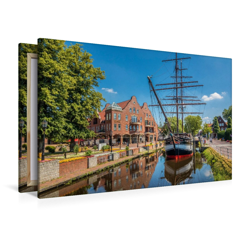 Historischer Segler Friederike auf dem Hauptkanal in Papenburg, Emsland, Niedersachsen