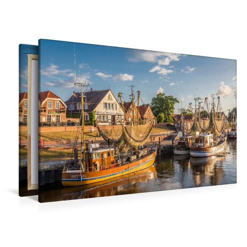 Krabbenkutter im Hafen von Greetsiel, Ostfriesland, Niedersachsen