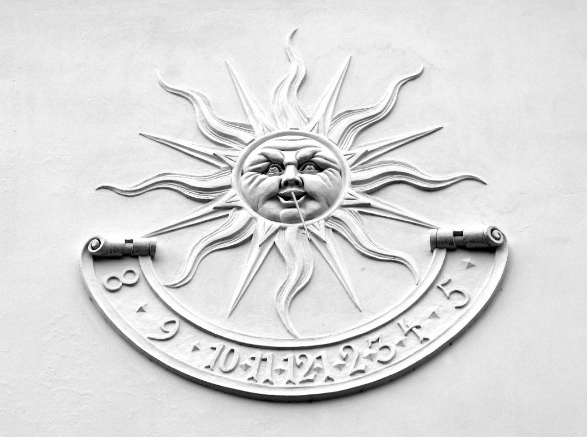 Sonnenuhr