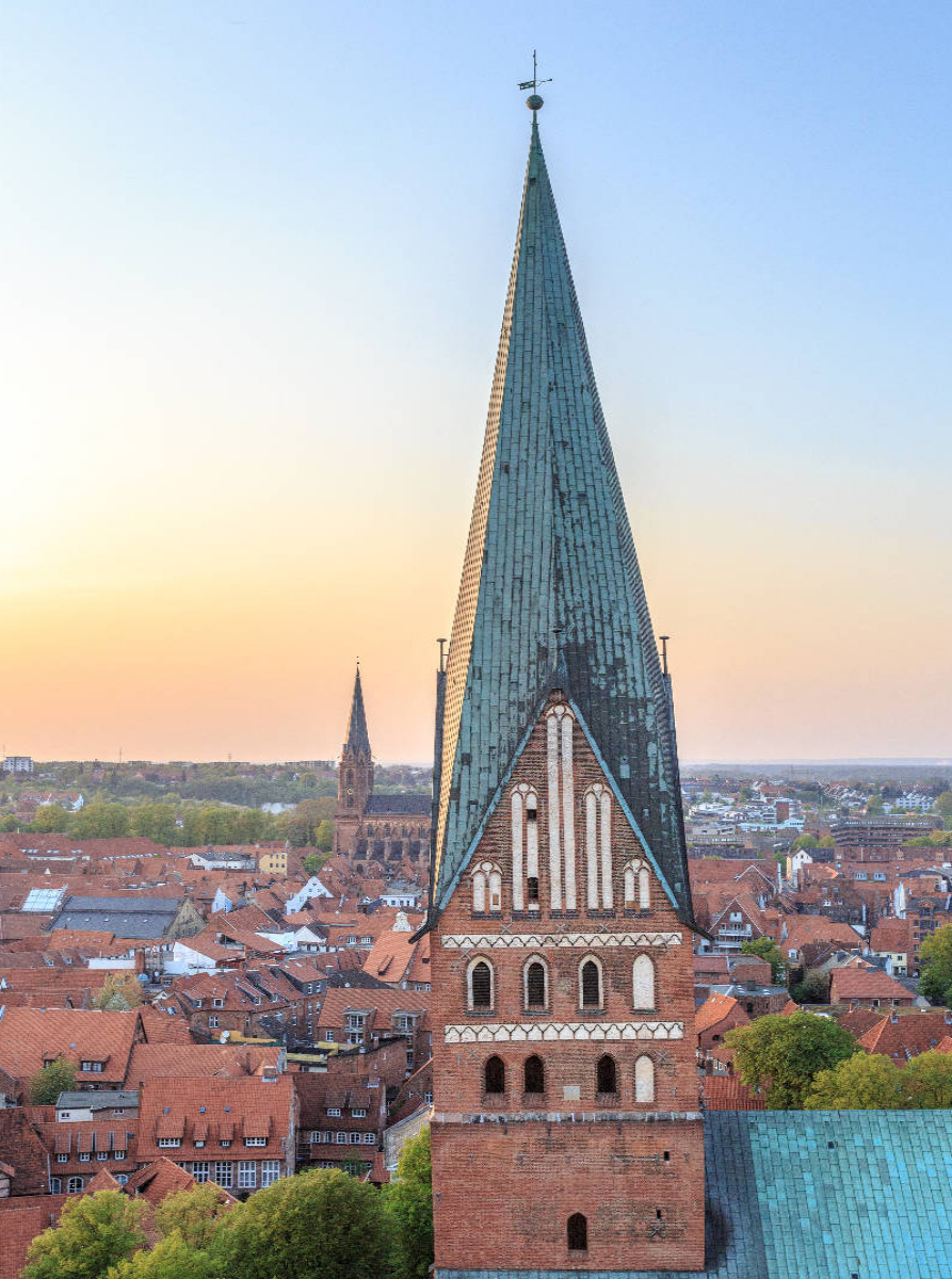 Blick über Lüneburg mit St. Johanniskirche