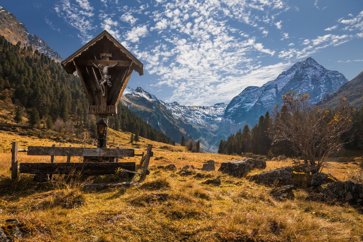 Lüsenstal mit Fernerkogel (3.299 m) in den Stubaier Alpen