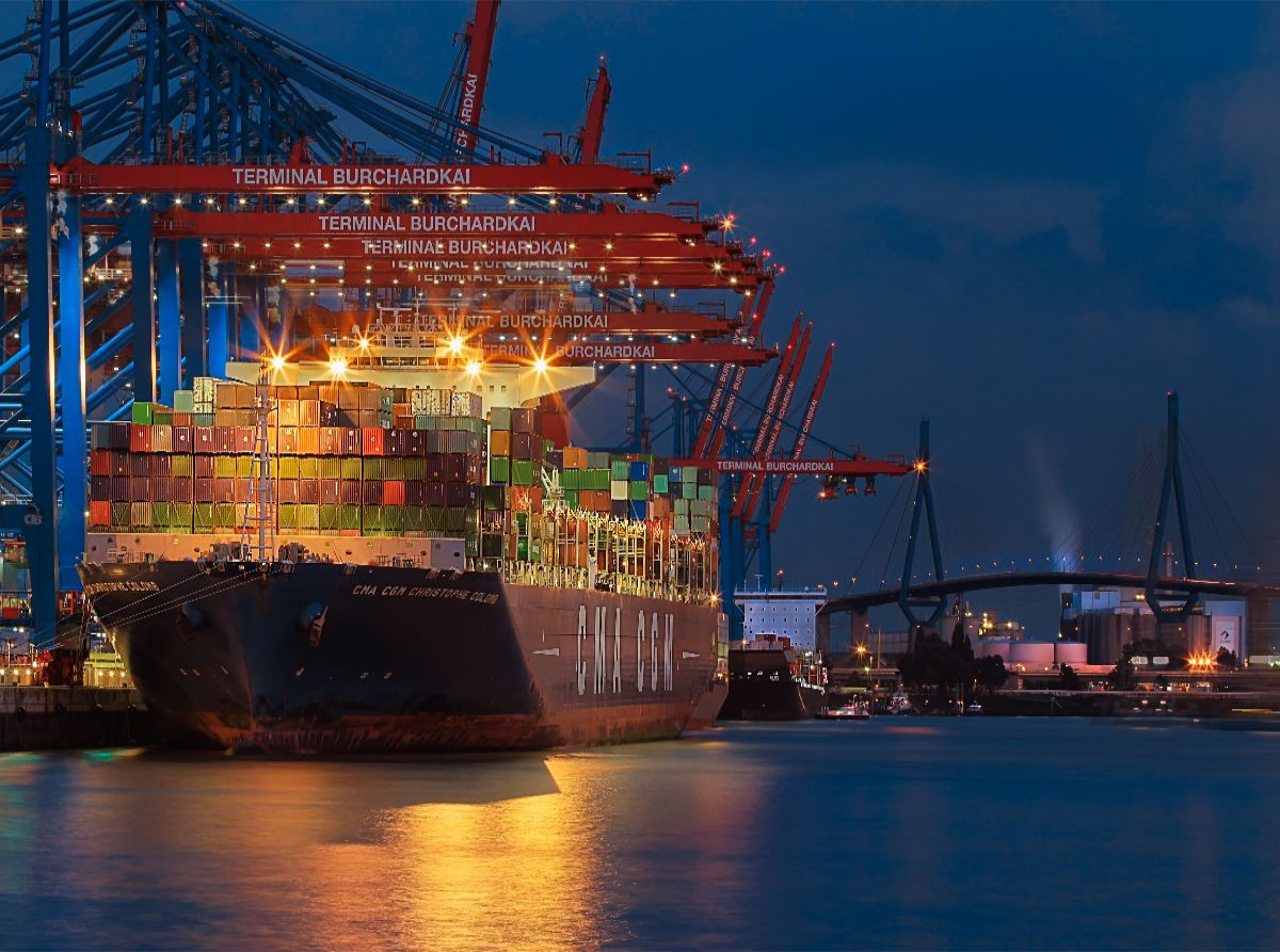 Containerschiff CMA CGM Christophe Colomb