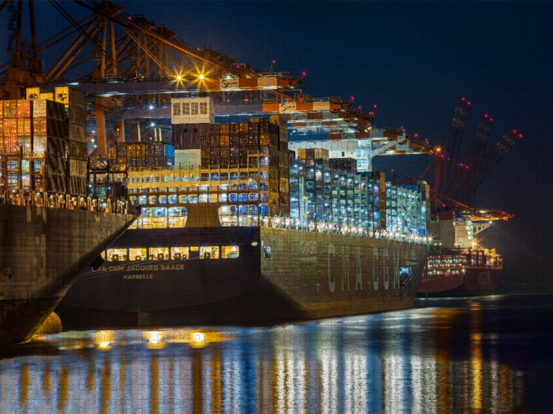Containerschiff CMA CGM Jacques Saade