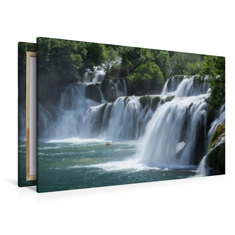 Mehrstufiger Wasserfall im Nationalpark Krka