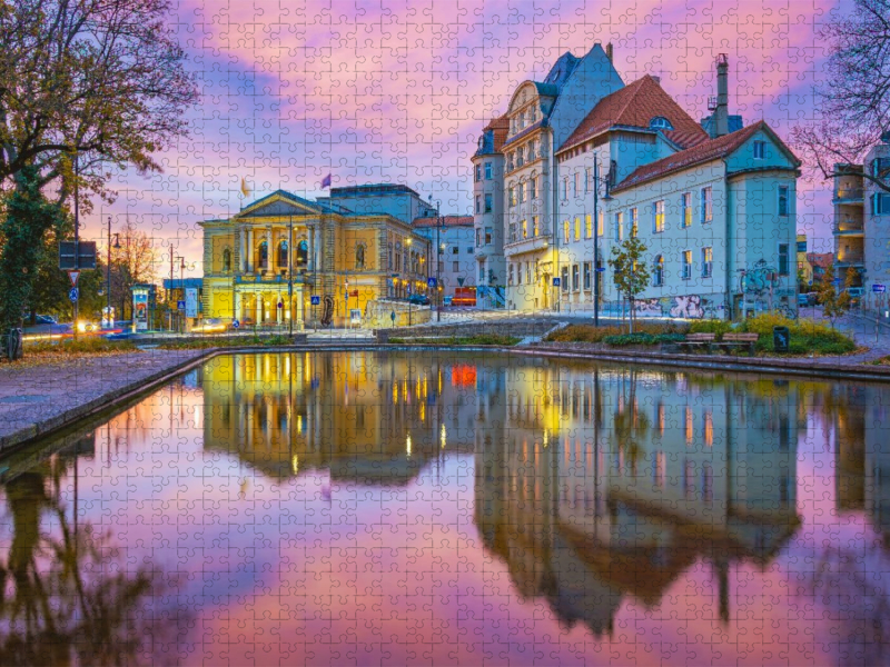 Joliot-Curie-Platz und Oper Halle