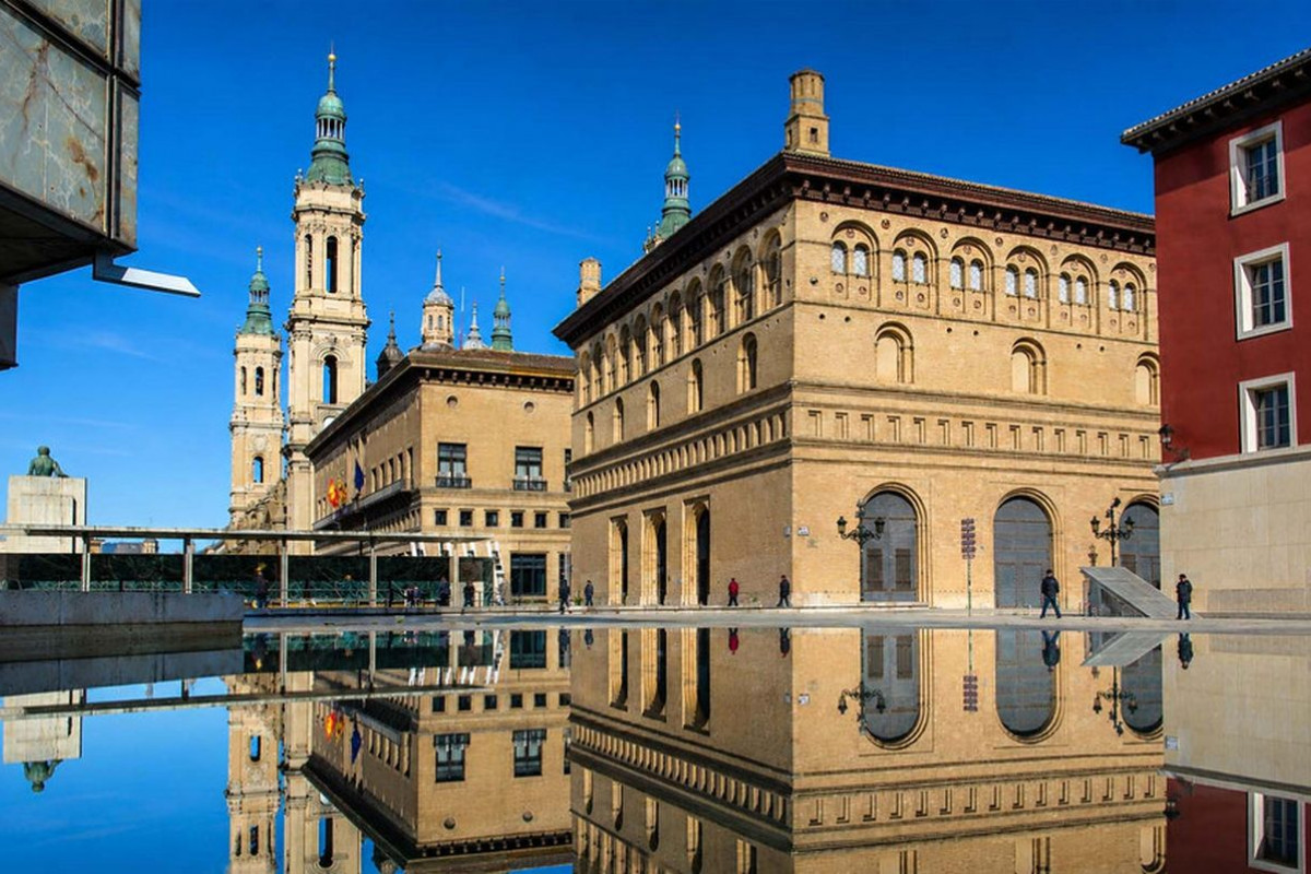 La Lonja Architektur