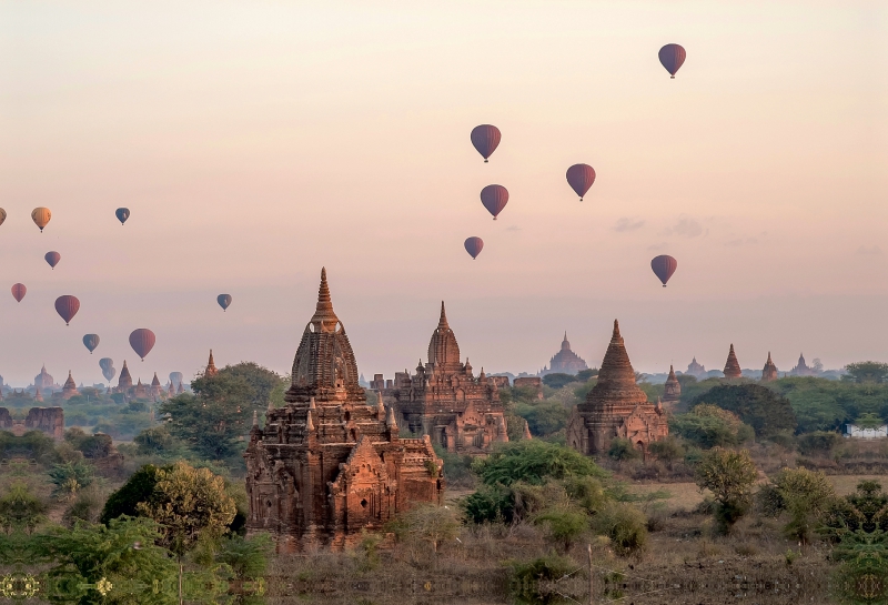 Sonnenaufgang in Bagan