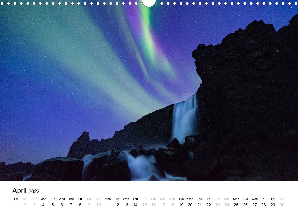 Northern Lights in Iceland 2022  CALVENDO