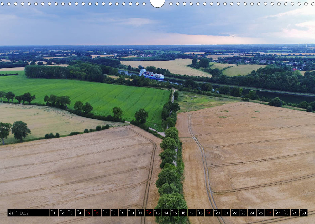 100 Meter über Grund - Landwirtschaft in Schleswig Holstein - CALVENDO